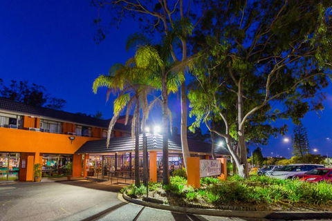 Markets Hotel - Tourism Canberra 0