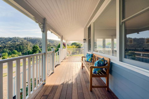 Marysville Luxury Villa - Tourism Canberra 1