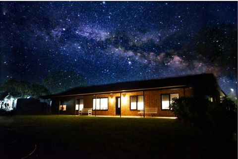 Mattner House Family Vacation Resort - Tourism Canberra 3