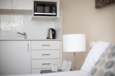 Merivale Motel - Tourism Canberra 3