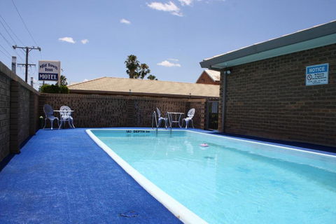Mid Town Inn Narrabri - Tourism Canberra 0