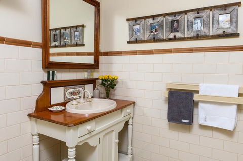 Miriams Cottage - Tourism Canberra 3