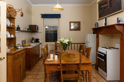 Miriams Cottage - Tourism Canberra 1