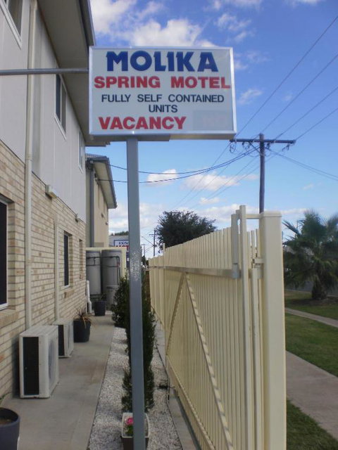 Molika Springs Motel - Tourism Canberra 0