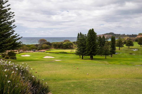 Mona Vale Surf To Tee - Tourism Canberra 2
