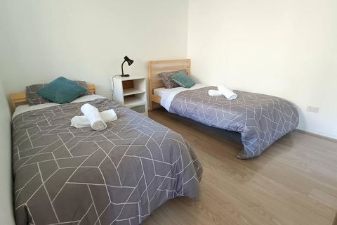 New And Cozy 2 Bedrooms Granny Flat With Aircon & Pool - Tourism Canberra 3