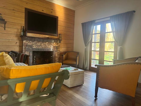 Myrtlebank Cottage Farmstay - Tourism Canberra 3