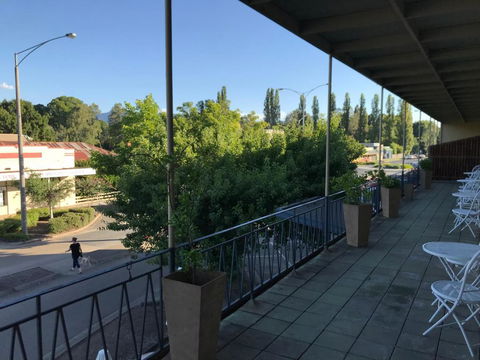 Myrtleford Hotel - Tourism Canberra 0