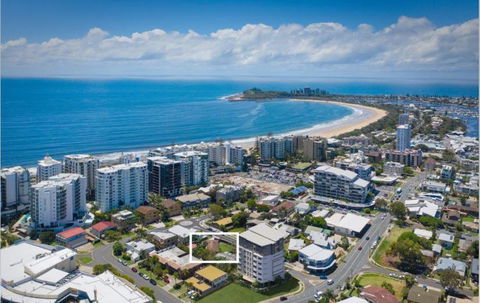NAROO7- PRIME, CENTRE OF MOOLOOLABA LOCATION - Tourism Canberra 0