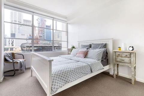NEW! A Comfy & Stylish Apt Next To Darling Harbour - Tourism Canberra 0