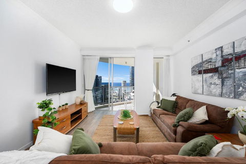 NEW Chevron Ocean Views Central Surfers. - Tourism Canberra 2