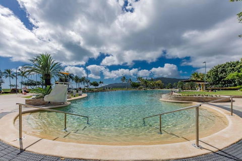 NEW! Gorgeous 2BR Apartment With Stunning Ocean Views! - Tourism Canberra 3