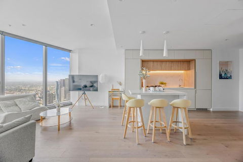 NEW Top Floor L70 CBD Luxury Apt - Tourism Canberra 0