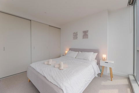 NEW Top Floor L70 CBD Luxury Apt - Tourism Canberra 2