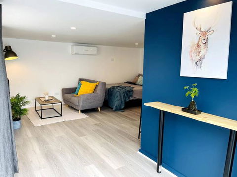 Newly Renovated Contemporary Private Studio Near Hobart CBD And Airport - Tourism Canberra 2