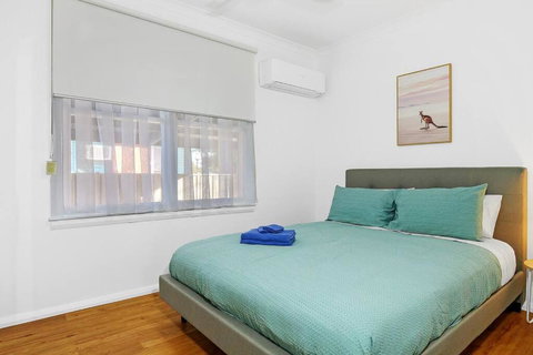 Nth Central 3BR - Split Systems Throughout & Wifi - Tourism Canberra 1