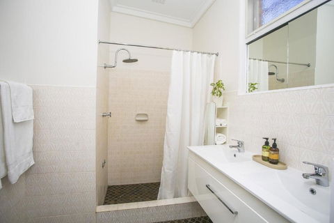 NOR214 - Northstead Coastal Charm - Tourism Canberra 3