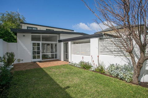 NOR214 - Northstead Coastal Charm - Tourism Canberra 2