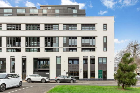 North Melbourne Apartments By Urban Rest - Tourism Canberra 3