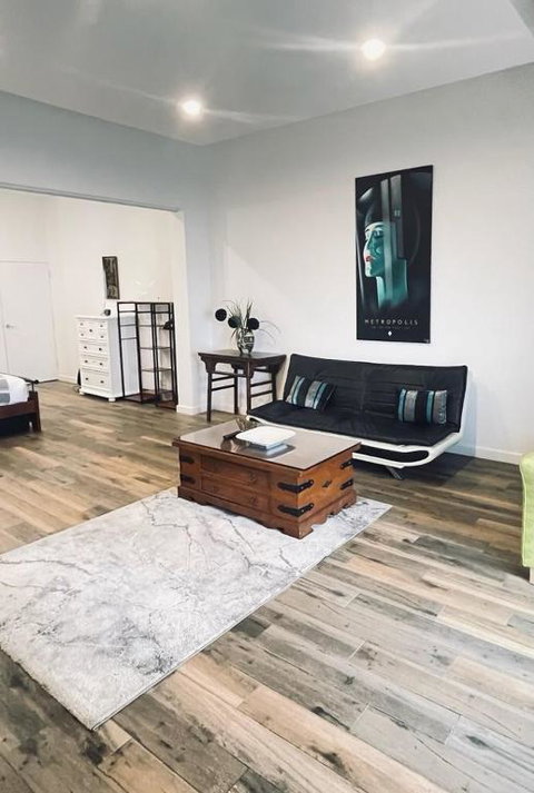 Northcote Spacious Studio - Tourism Canberra 2