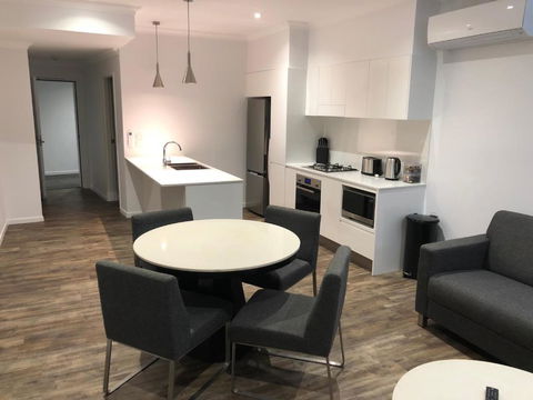 Nouveau On Young - Tourism Canberra 1