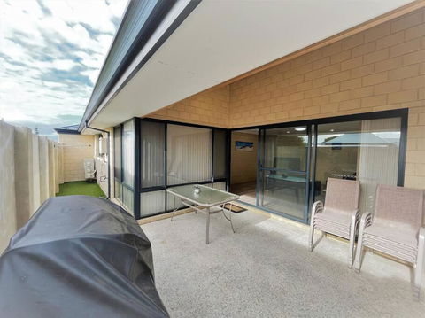 Ocean Escape Esperance - Tourism Canberra 1