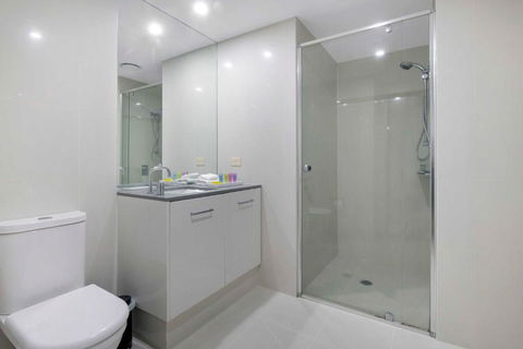 OCEAN VIEW APARTMENTS - Circle On Cavill - Self Contained & Privately Managed - Tourism Canberra 3