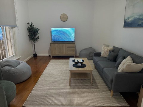 One Bed Apartment - Coogee Beach - Tourism Canberra 1