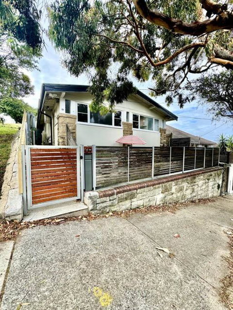 One Bed Apartment - Coogee Beach - Tourism Canberra 0