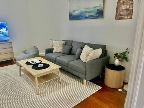 One Bed Apartment - Coogee Beach - Tourism Canberra 2