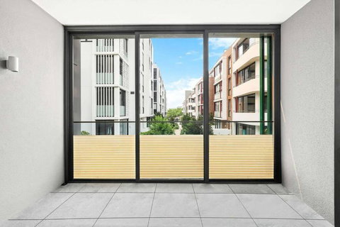 One Bedroom With Roof Top Pool - Tourism Canberra 2