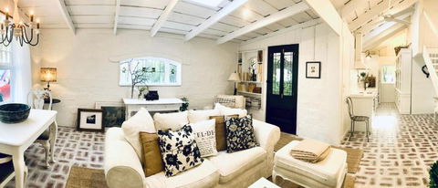 One Wee Cottage - Tourism Canberra 1