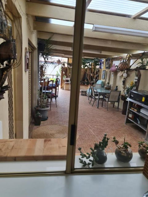 Open Plan Large Home - Tourism Canberra 2