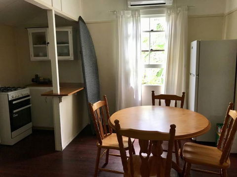 Original Surf Cottage In Heart Of Pottsville Beach - Tourism Canberra 1