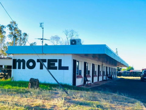 OXFORD HOTEL MOTEL - Tourism Canberra 2