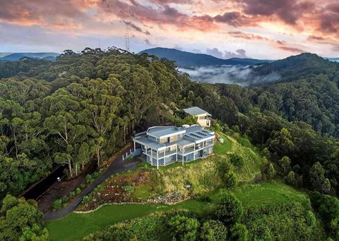 ON TOP Of THE WORLD Garden Studio - Tourism Canberra 2