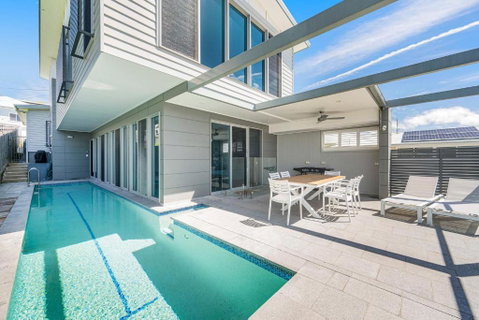 Pacific House - Tourism Canberra 0