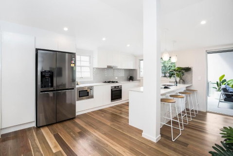 Park Avenue Terrace House Sleeps 9 - Tourism Canberra 1
