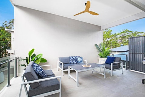 Park Avenue Terrace House Sleeps 9 - Tourism Canberra 3