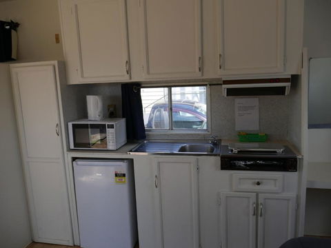 Parkes Country Cabins - Tourism Canberra 2