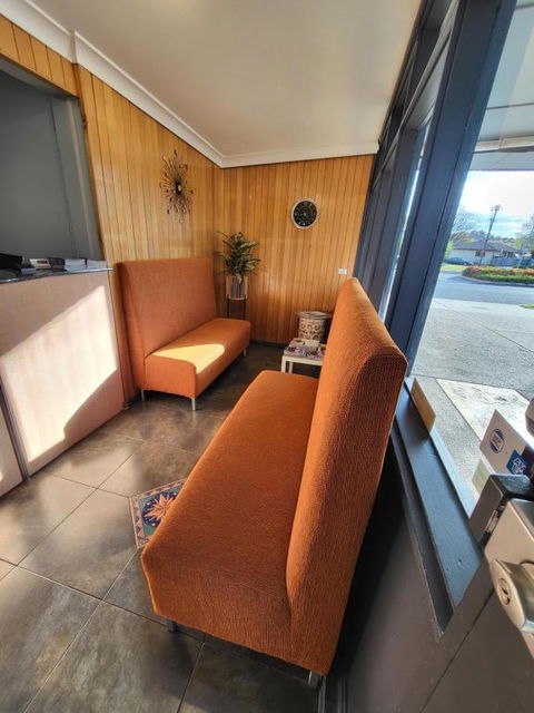 Parkway Motel - Tourism Canberra 1