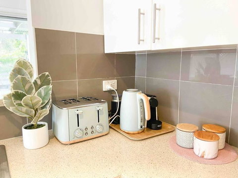 Peaceful Merewether Family Home - Tourism Canberra 2