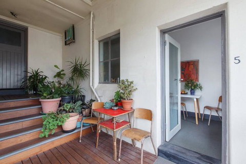 Parkside Hideaway - Beautiful Art Deco Near Zoo - Tourism Canberra 2