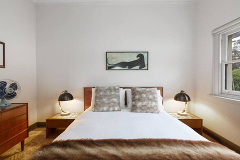 Parkside Hideaway - Beautiful Art Deco Near Zoo - Tourism Canberra 3