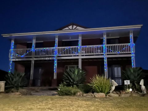 Pelican Retreat - Corporate / Tradie / Family - Tourism Canberra 0