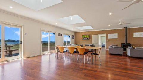 Peninsula At Metung - Access By Boat Only - Tourism Canberra 2