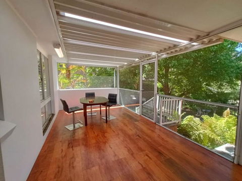 Peaceful Room In Modern And Spacious Baulkham Hills Home - BH2 - Tourism Canberra 3