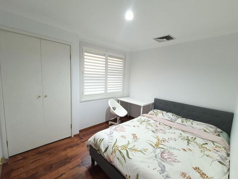 Peaceful Room In Modern And Spacious Baulkham Hills Home - BH2 - Tourism Canberra 1