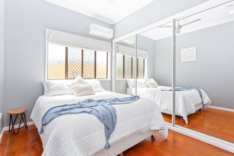 Perfect Cooee Bay Beach Getaway! - Tourism Canberra 3