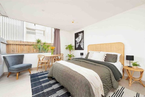 PERFECT STAY 2MIN By WALK TO THE BEACH FREE PARKING - Tourism Canberra 0